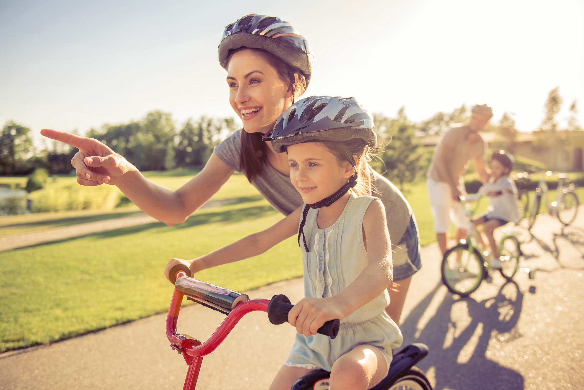 Fahrradfahren mit Kinder: Wie kann man als Familie sicher und bequem F   WeFlex