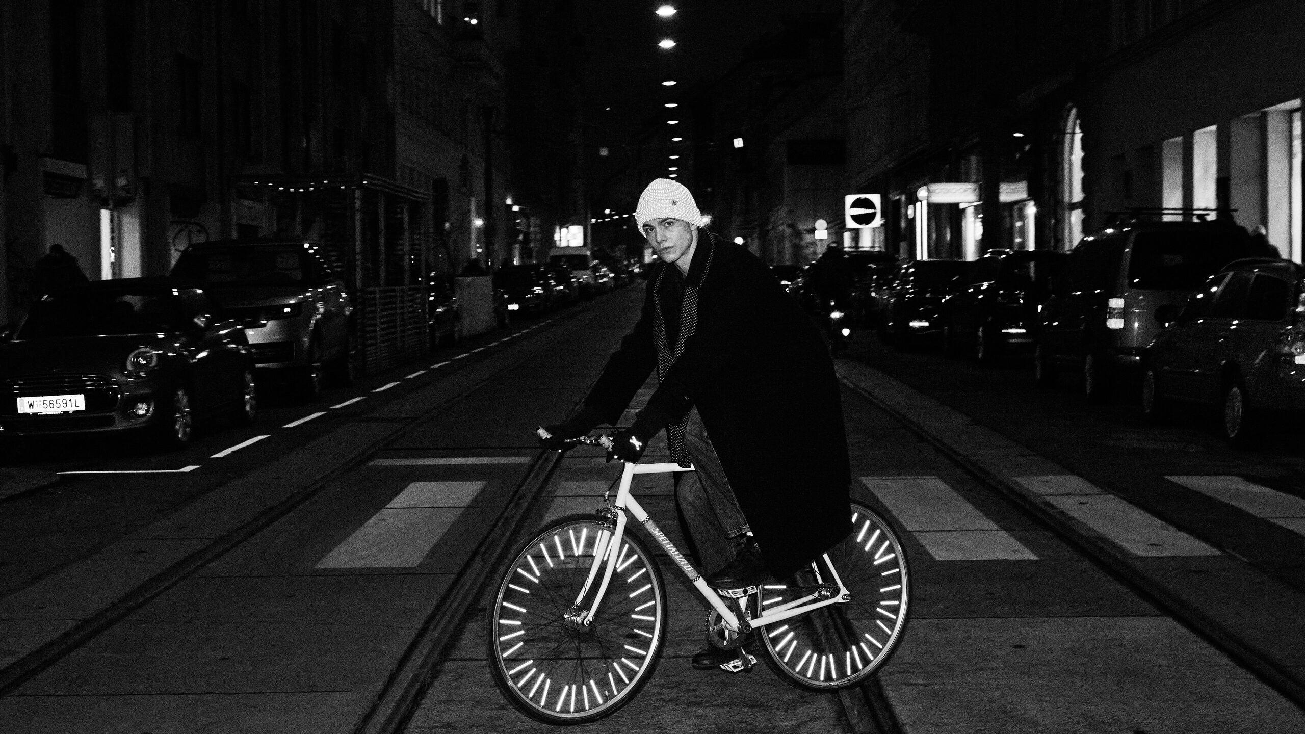 Stylisch bei Tag. Sichtbar bei Nacht.